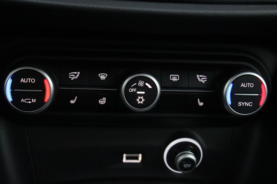 Alfa Romeo Stelvio vaihtoauto