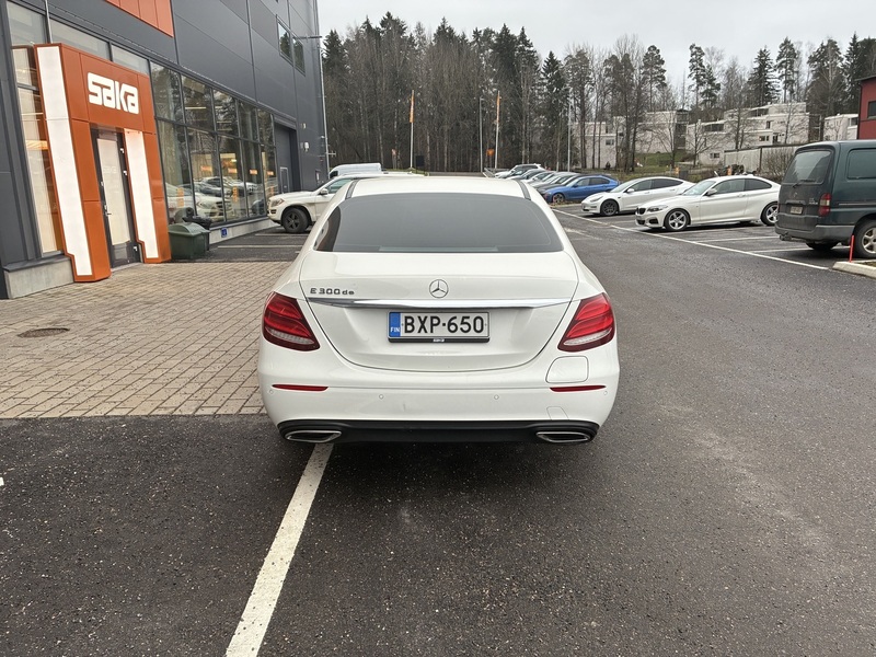 Mercedes-Benz E vaihtoauto