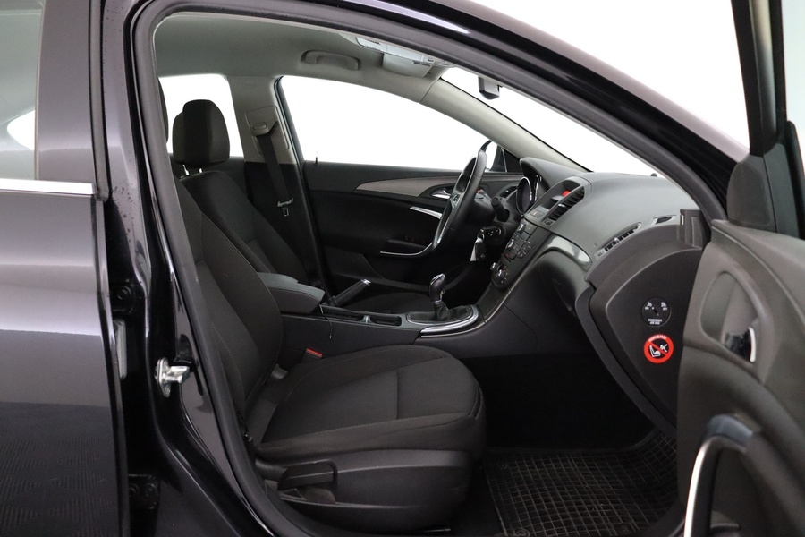 Opel Insignia vaihtoauto