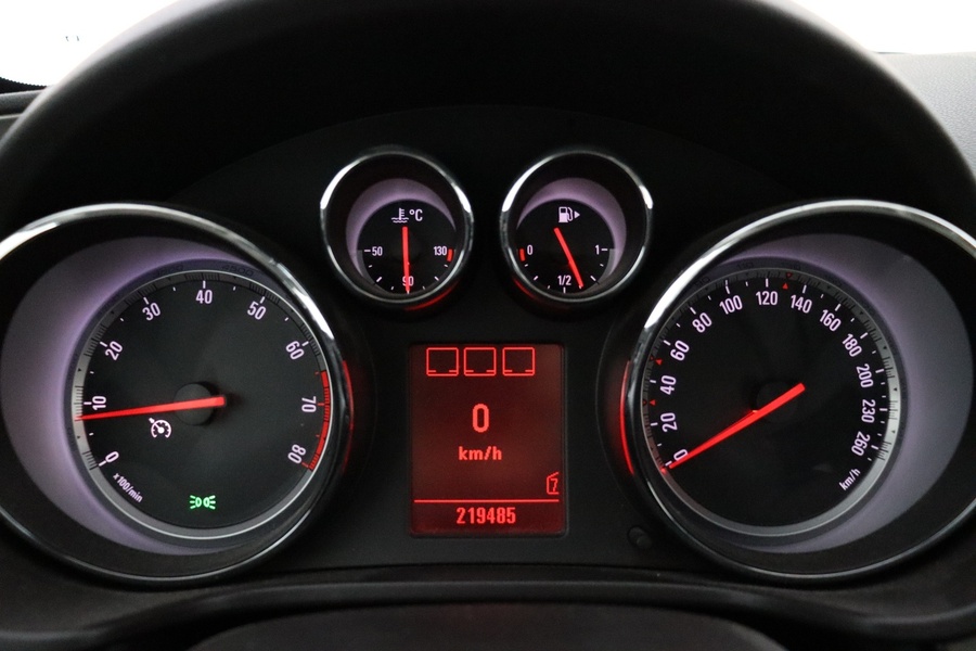 Opel Insignia vaihtoauto