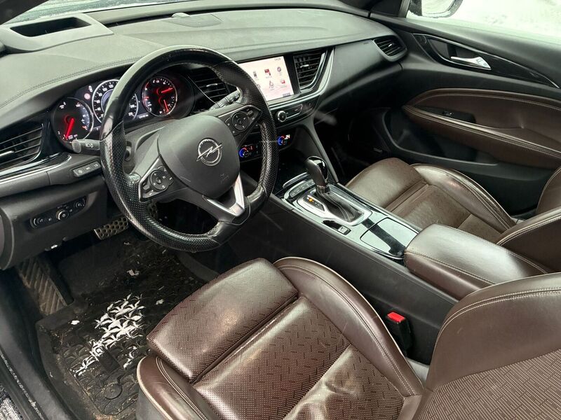 Opel Insignia vaihtoauto