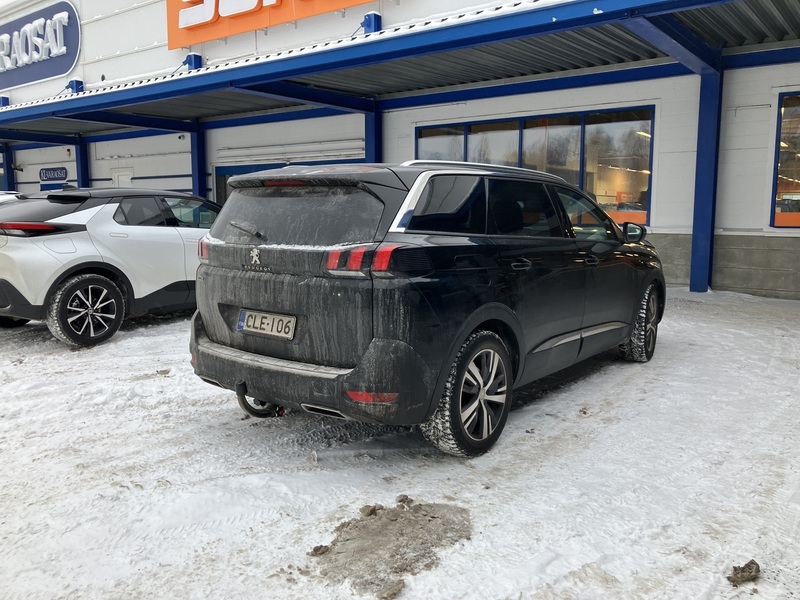 Peugeot 5008 vaihtoauto