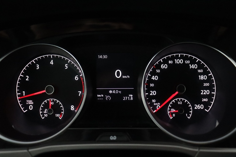 Volkswagen Touran vaihtoauto