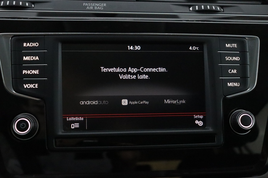 Volkswagen Touran vaihtoauto