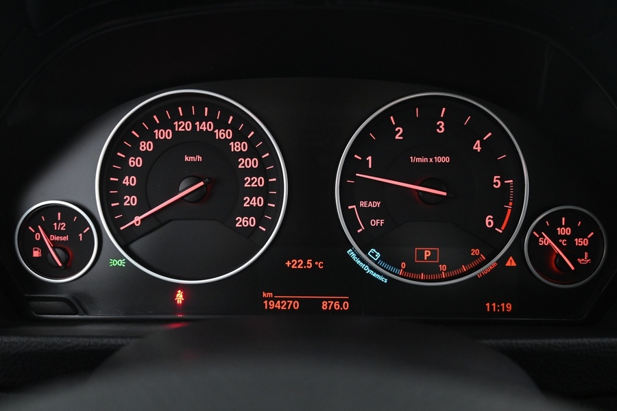 BMW 330 vaihtoauto
