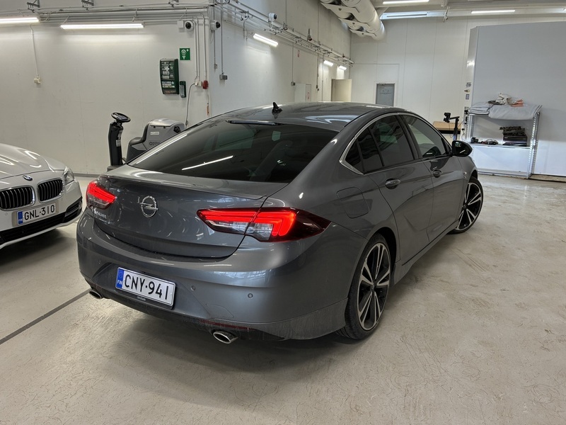 Opel Insignia vaihtoauto