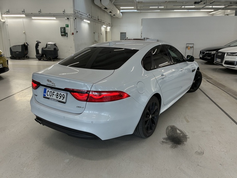 Jaguar XF vaihtoauto
