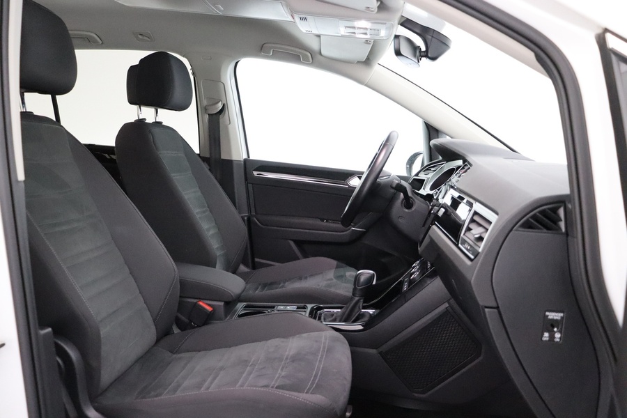 Volkswagen Touran vaihtoauto