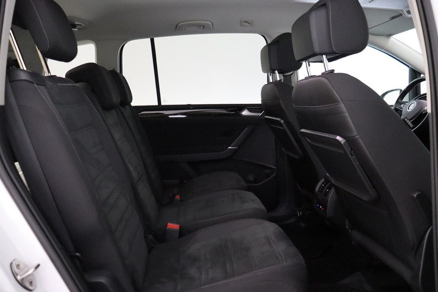 Volkswagen Touran vaihtoauto