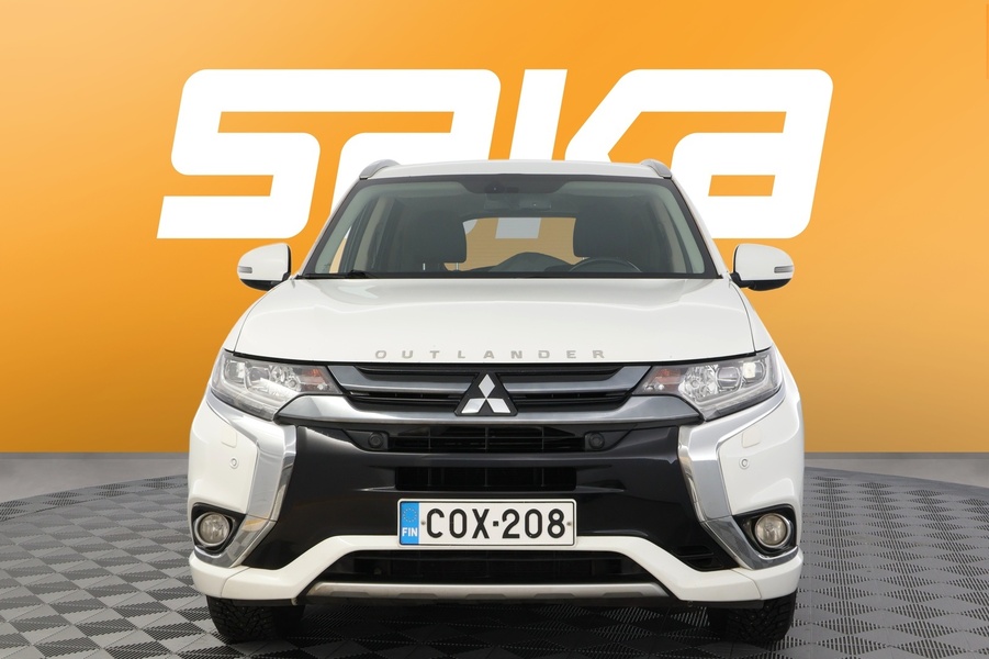 Mitsubishi Outlander PHEV vaihtoauto