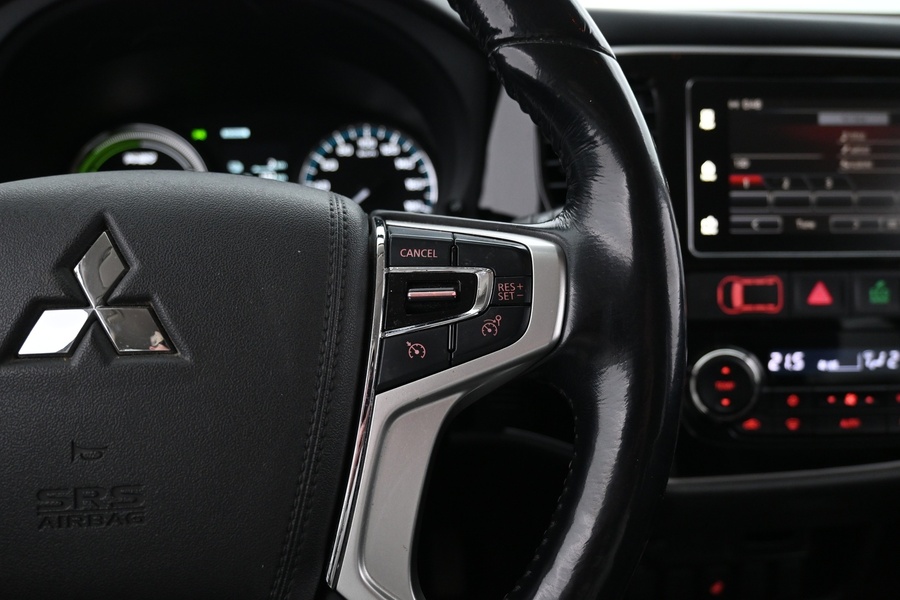 Mitsubishi Outlander PHEV vaihtoauto