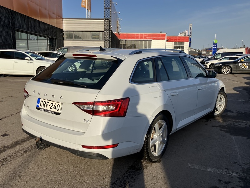 Skoda Superb vaihtoauto