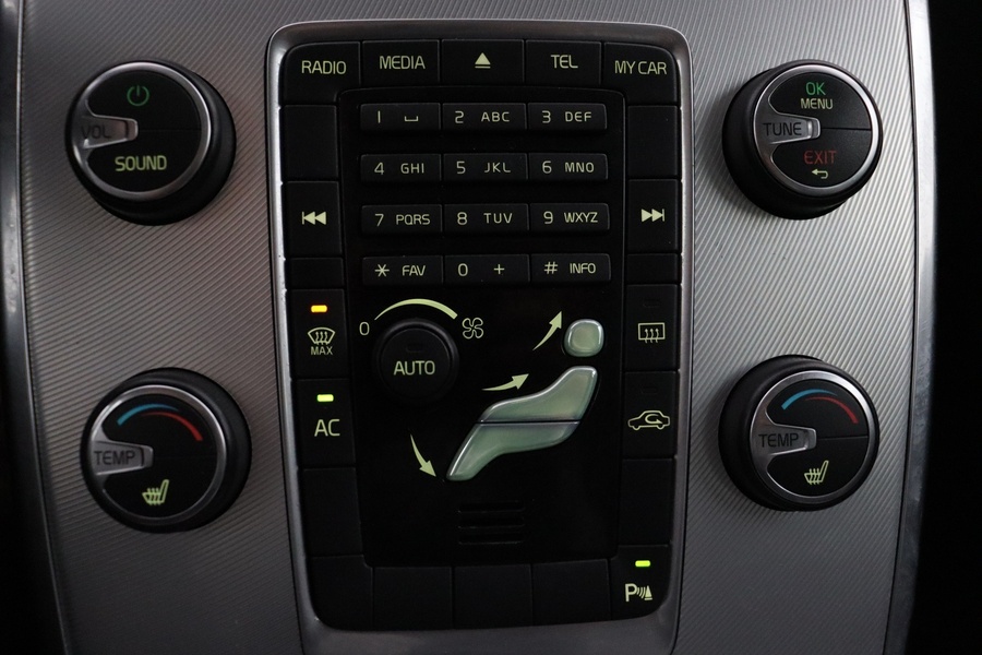 Volvo V70 vaihtoauto