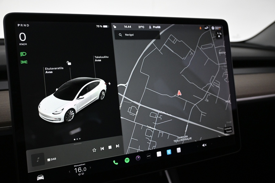 Tesla Model 3 vaihtoauto