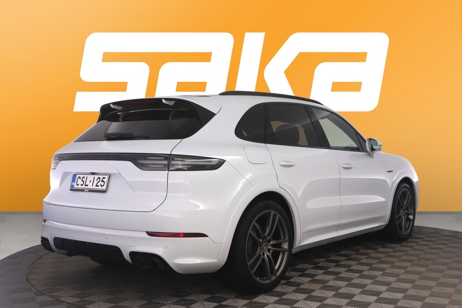 Porsche Cayenne vaihtoauto