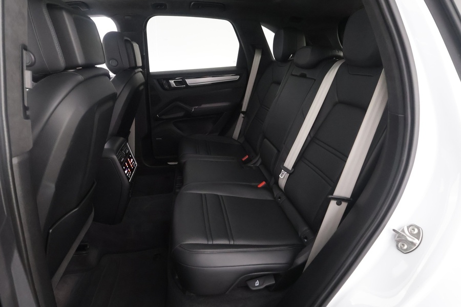 Porsche Cayenne vaihtoauto