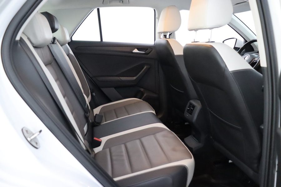 Volkswagen T-Roc vaihtoauto