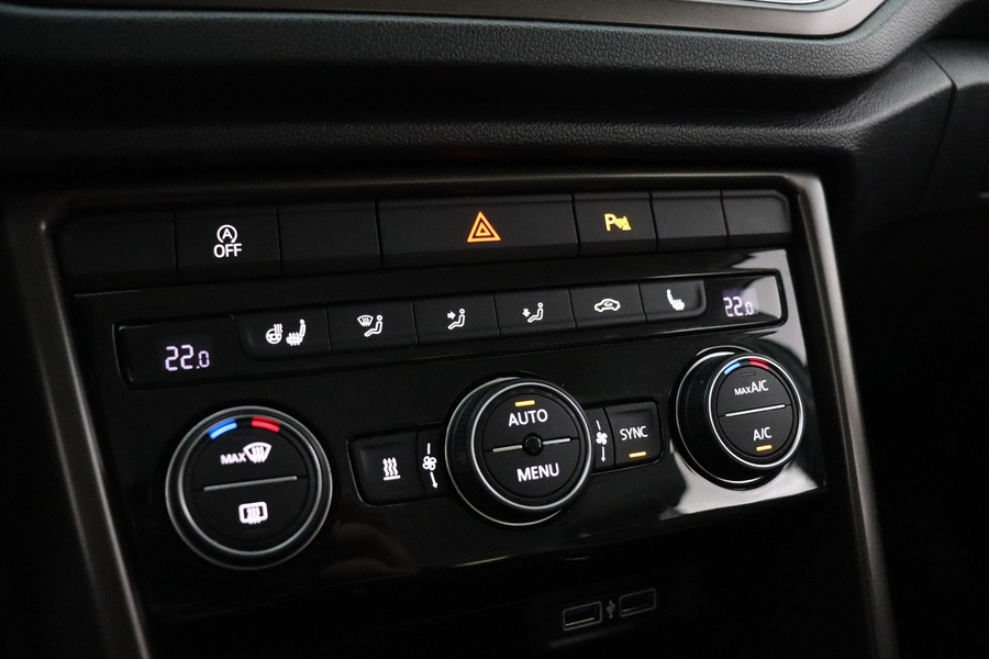 Volkswagen T-Roc vaihtoauto