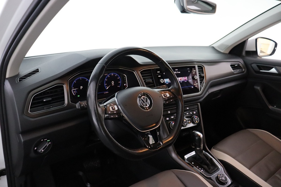 Volkswagen T-Roc vaihtoauto