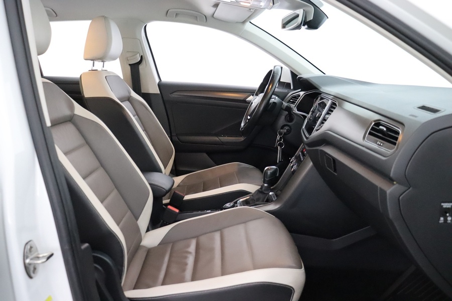 Volkswagen T-Roc vaihtoauto