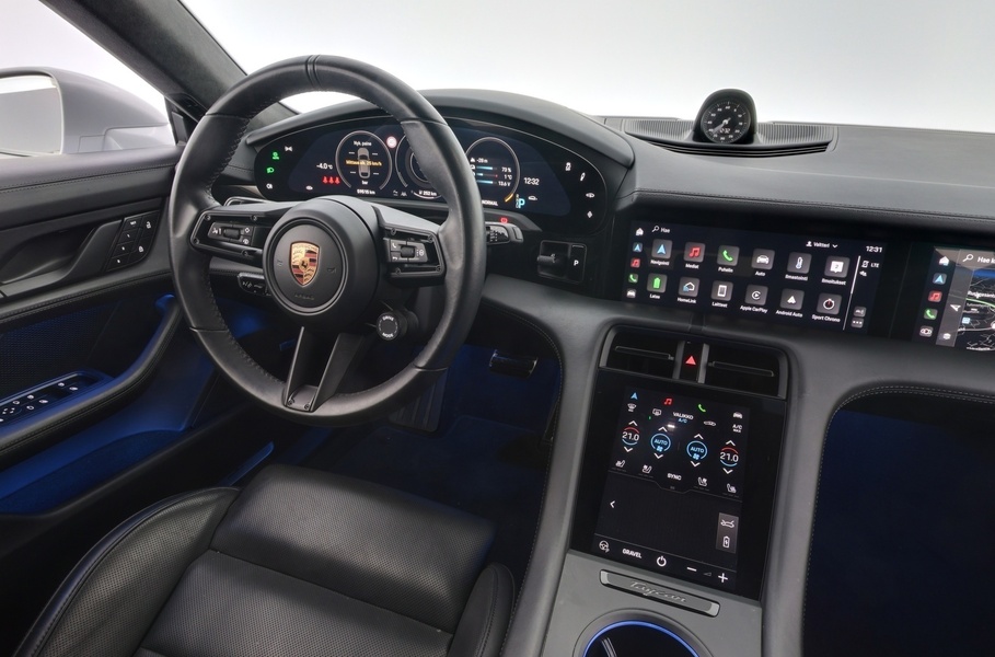 Porsche Taycan vaihtoauto