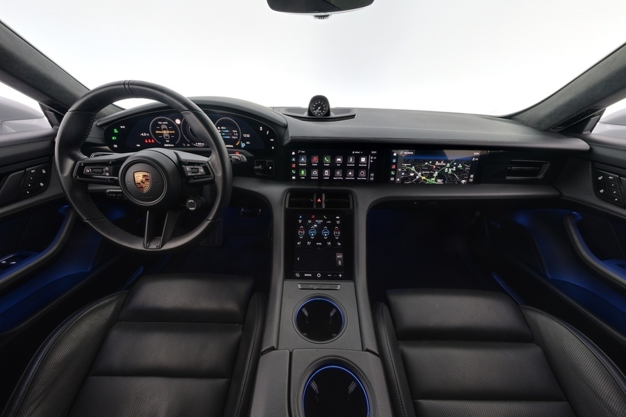 Porsche Taycan vaihtoauto