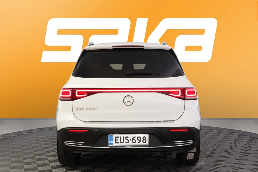 Mercedes-Benz EQB vaihtoauto