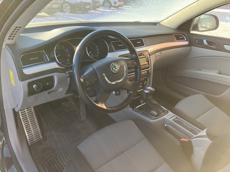 Skoda Superb vaihtoauto