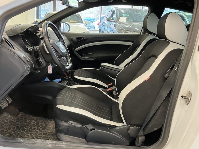 SEAT Ibiza vaihtoauto