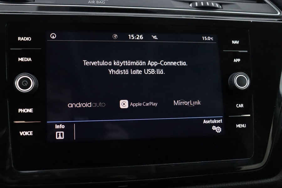 Volkswagen Touran vaihtoauto