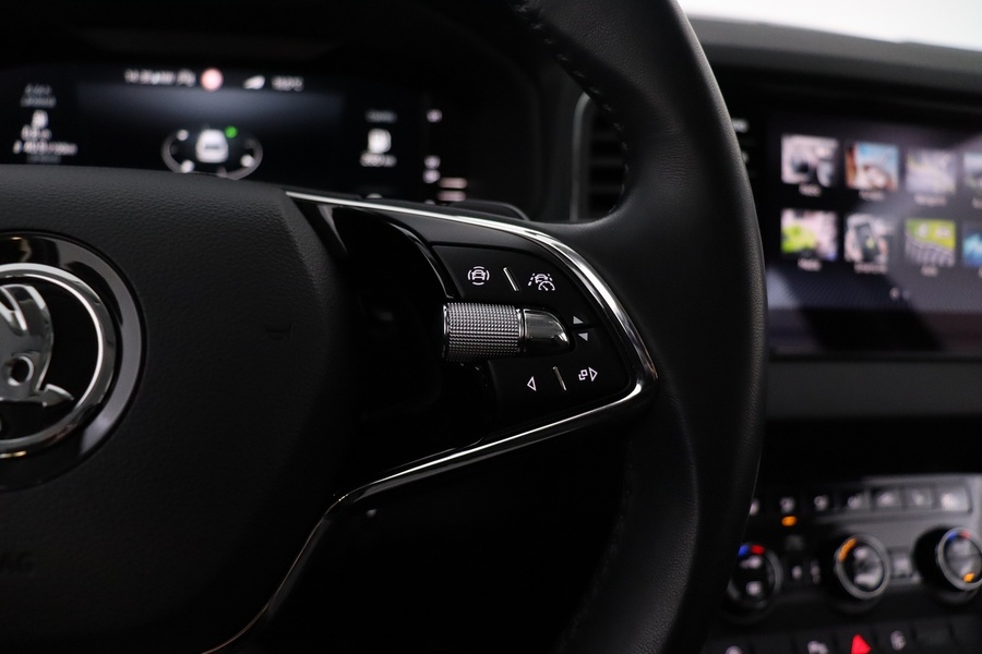 Skoda Karoq vaihtoauto