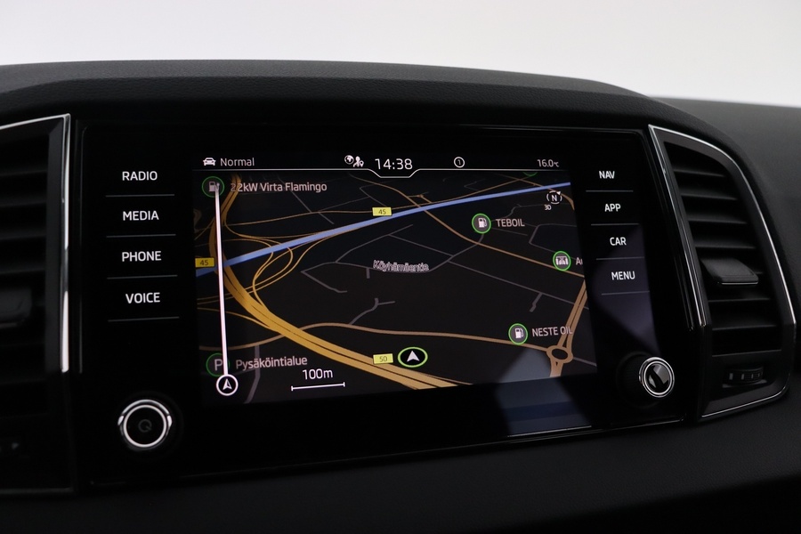 Skoda Karoq vaihtoauto