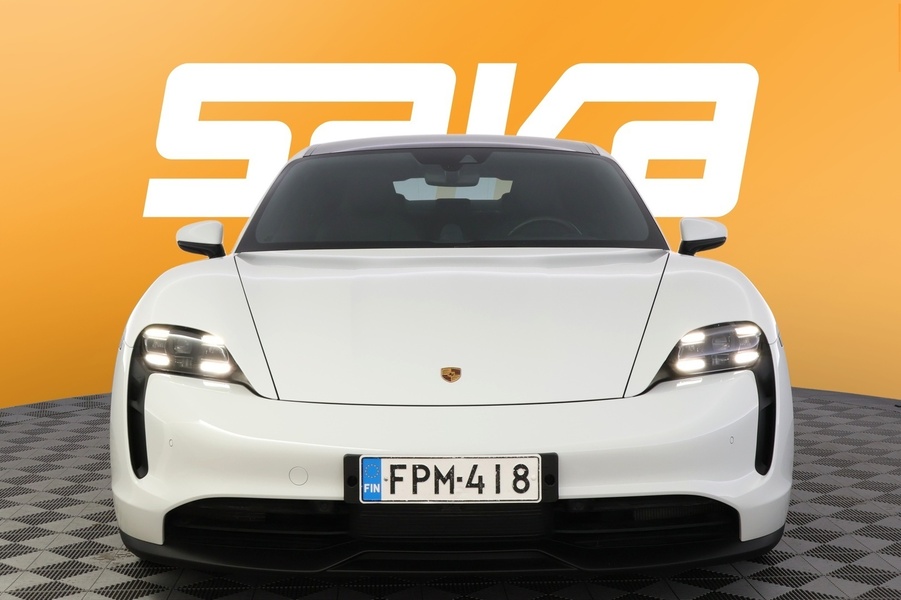 Porsche Taycan vaihtoauto