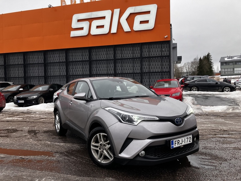 Toyota C-HR vaihtoauto