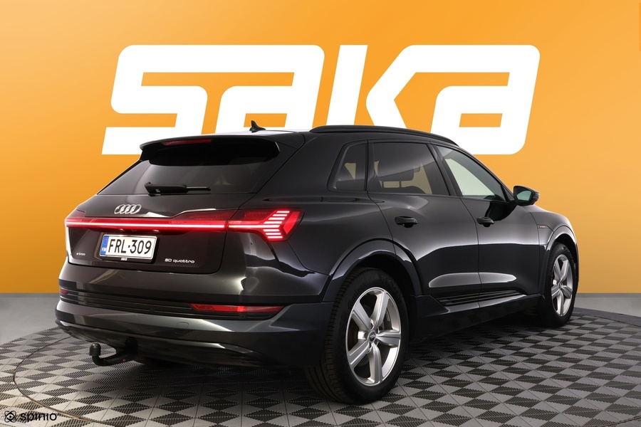 Audi e-tron vaihtoauto