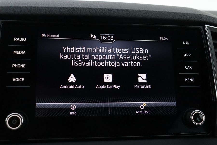 Skoda Karoq vaihtoauto