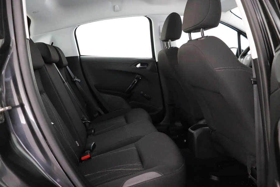 Peugeot 208 vaihtoauto