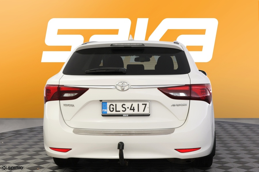 Toyota Avensis vaihtoauto