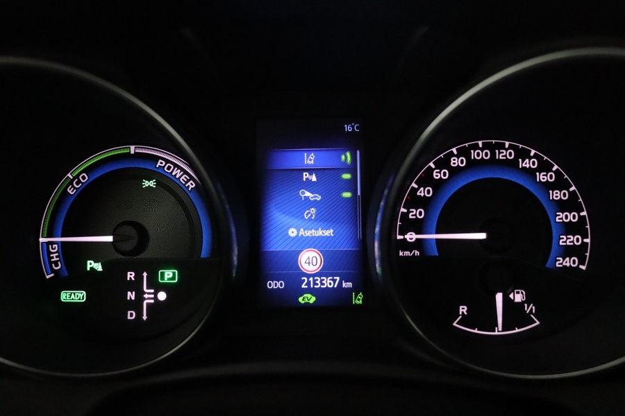 Toyota Auris vaihtoauto