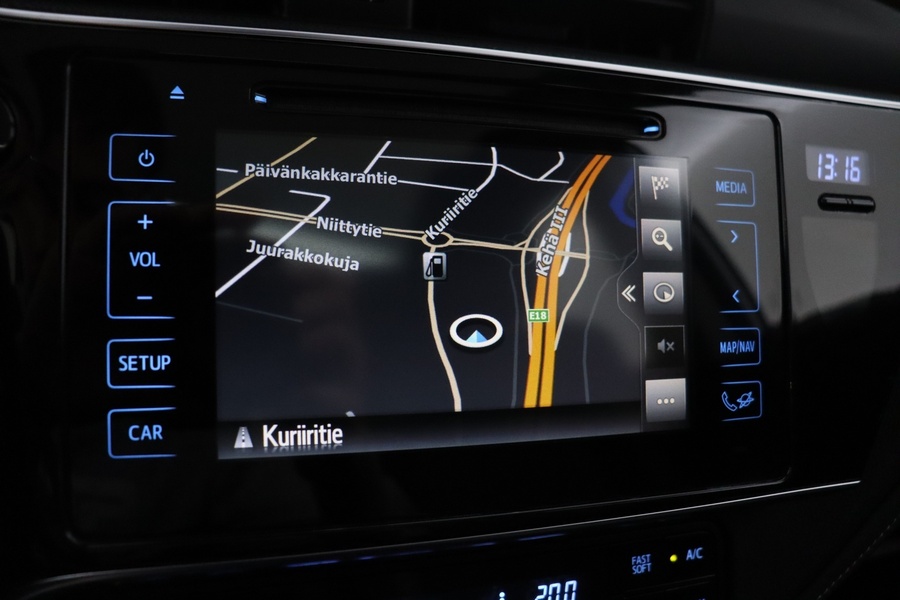 Toyota Auris vaihtoauto