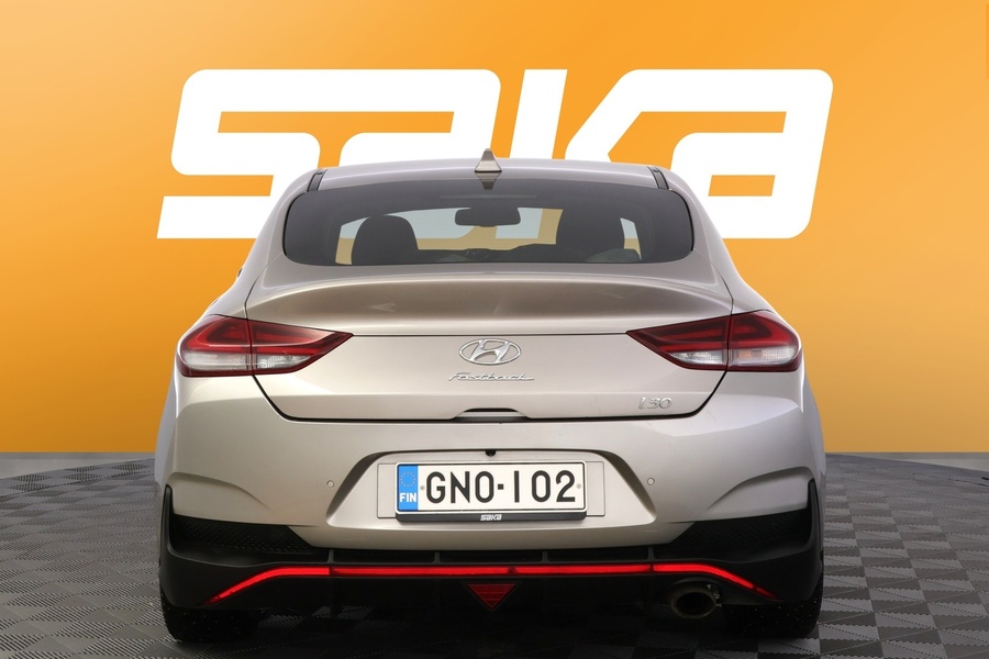 Hyundai i30 Fastback vaihtoauto