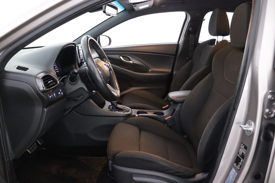 Hyundai i30 Fastback vaihtoauto