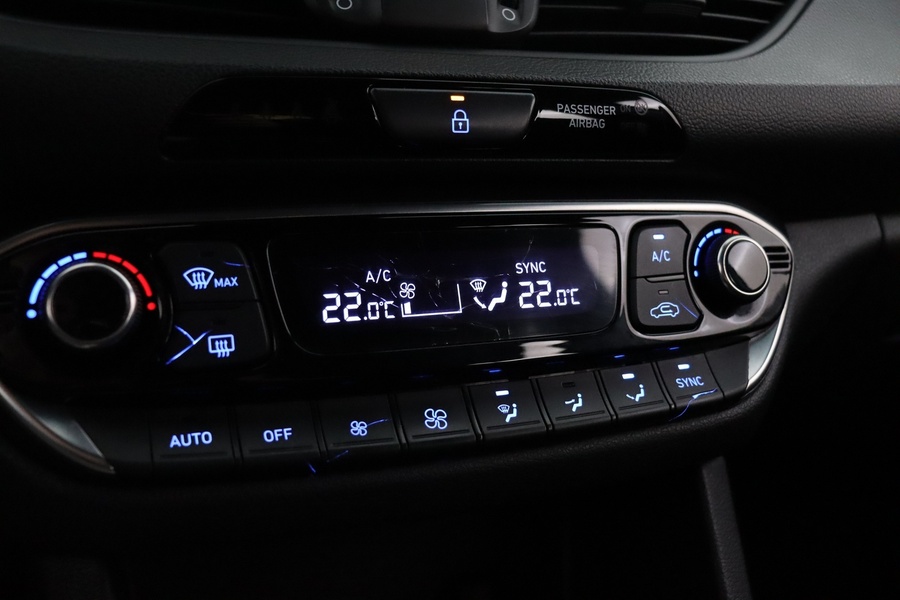 Hyundai i30 Fastback vaihtoauto