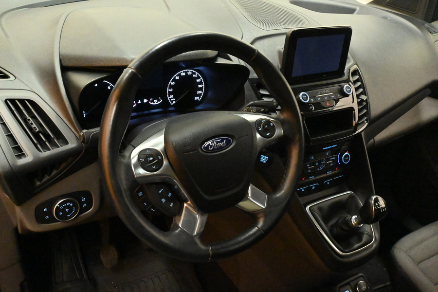 Ford Grand Tourneo Connect vaihtoauto