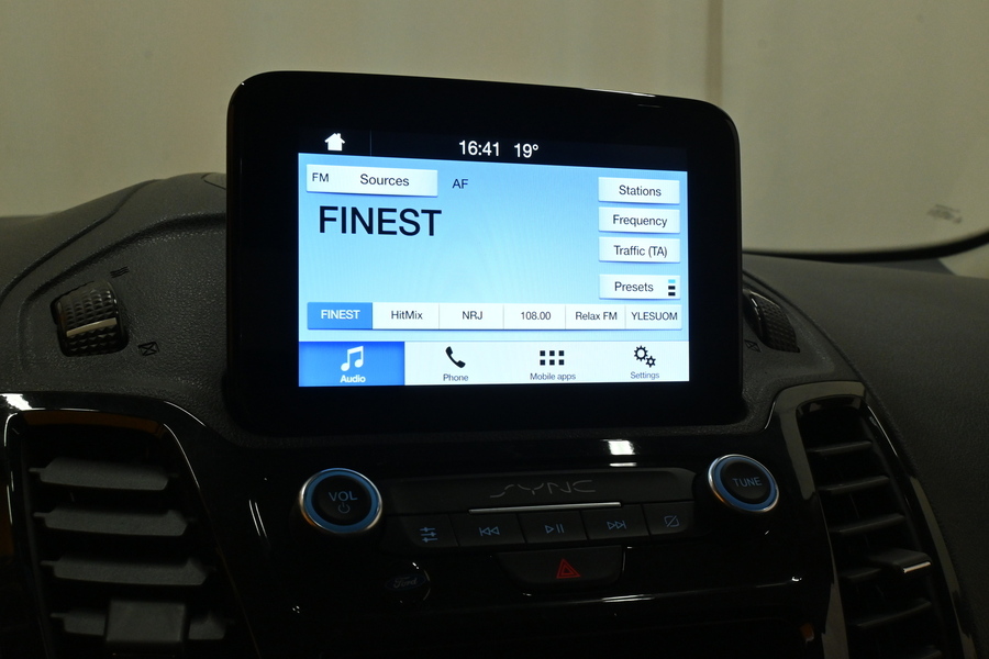 Ford Grand Tourneo Connect vaihtoauto