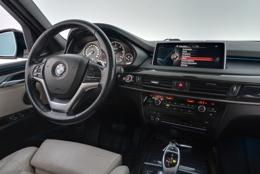 BMW X5 vaihtoauto