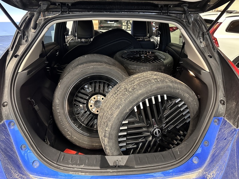 Nissan Leaf vaihtoauto