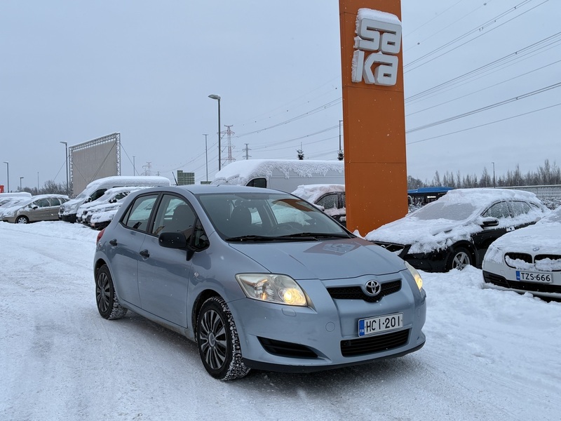 Toyota Auris vaihtoauto