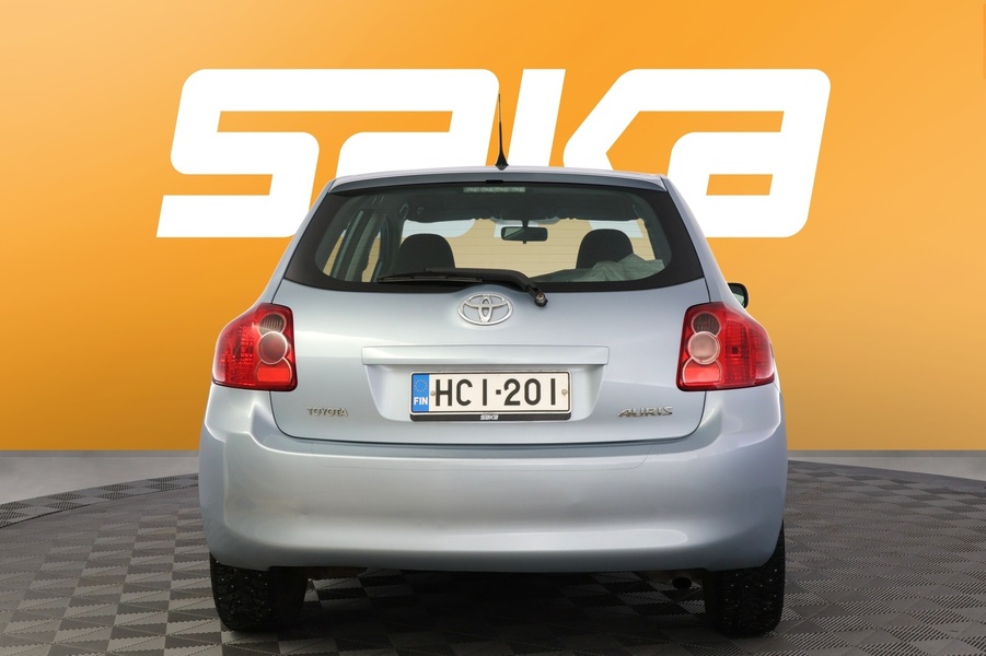 Toyota Auris vaihtoauto