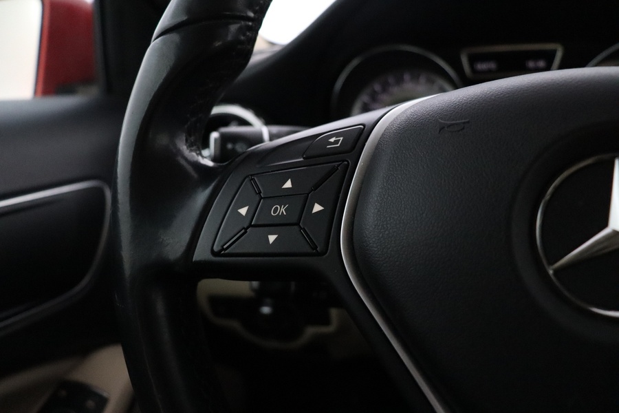 Mercedes-Benz GLA vaihtoauto